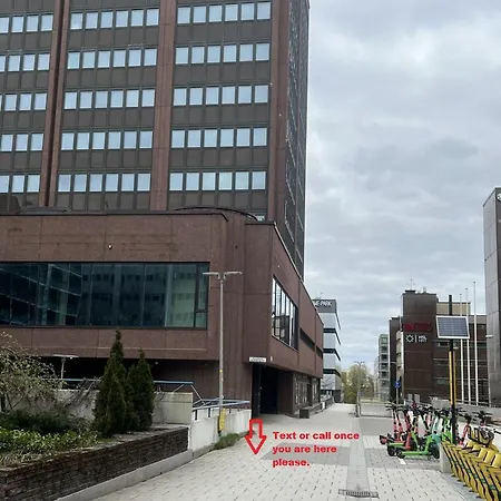 Spectrum Services אכסניה